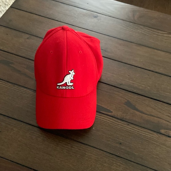 Kangol Wool Flexfit Baseball Cap - Red - Picture 1 of 6